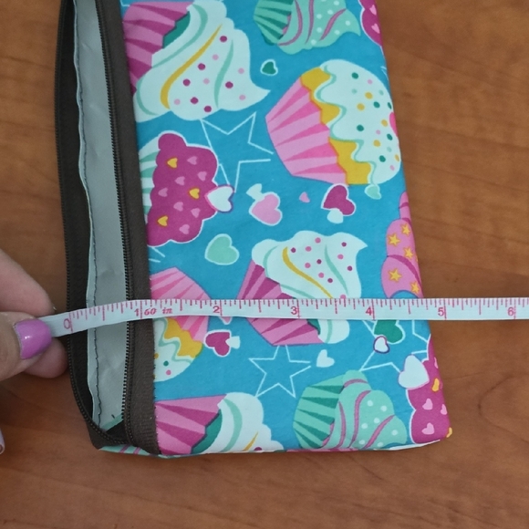 Colorful Cupcake Print Pouch - Picture 5 of 6